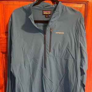 Men’s Lightweight Patagonia Windbreaker